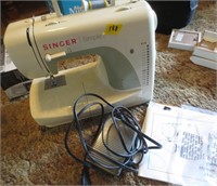 Singer Simple sewing machine