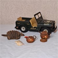 Tin Litho Toy Jeep, Armadillo Bobble Toy