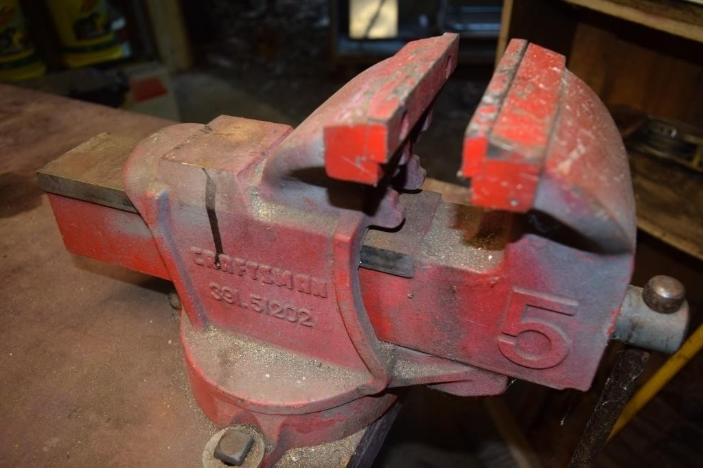 Craftsman #5 5'' Bench Vise