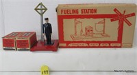 Lionel 1045Flagman, Marx FuelStation,Plus (NoShip)