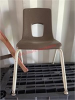 Children’s school chair  (Connex 2)