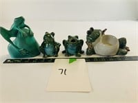 4pcs frog statues