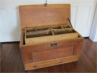 AWESOME PRIMATIVE TRUNK W/ TRAY VERY SOLID