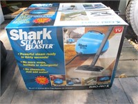 SHARK STEAM BLASER  IN BOX