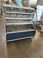 50" Encore Refrigerated Bakery Case READ