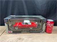 Motor Max 1:18 Scale 1956 Ford Thunderbird