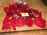 TUPPERWARE COOKIE CUTTERS AND MISC RED