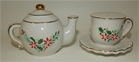 Figi's Christmas Teapot, Cup & Saucer Set
