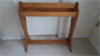 Wooden Quilt Rack 31hx31.5"w