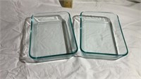 2 Pyrex 7 x 5 x 1.5 in containers no lids