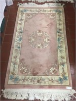 Carved Oriental Wool Rug 36" x 60"