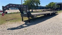 *2022 PJ 40' Flatbed Trailer Hydraulic Dove/Jacks