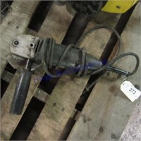 B&D 4" angle grinder - works