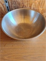 Large Metal Mixing Bowl