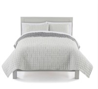 The Big One Queen Washed Quilt retail $90