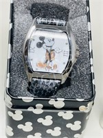 Disney watch Mickey Mouse in tin box