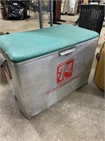 Vintage 7up Cooler w/ Padded Top