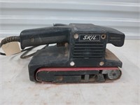 Skil 3/4 HP 3x18 belt sander, works