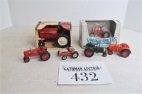 1/28 Toy Tractors