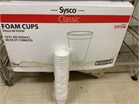 Case of foam cups
