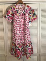 VINTAGE NOS KELLY REED FLORAL HOUSECOAT MEDIUM