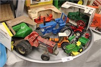 10PC DIE CAST TRACTORS  3 NOS