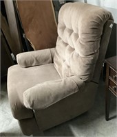 Upholstered Manual Rocker Recliner 36 w