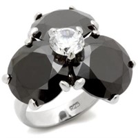 Round 4.60ct White Sapphire & Onyx Cluster Ring