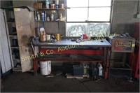 METAL SHOP BENCH WITH IRON VICE / ANVAL