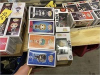 (6) Pop Figures