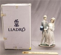 Lladro Bride and Groom Figurine