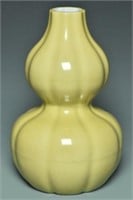 A MING DOUBLE GOURD VASE JIAJING MARK AND PERIOD