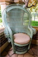 Green Wicker Outdoor Chair & Side Table