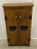 (AB) 
Carved Wooden Heart Pattern 3 Tier