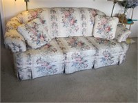 F87 - Broyhill Sofa