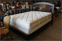 Queen Size Bed w/headboard