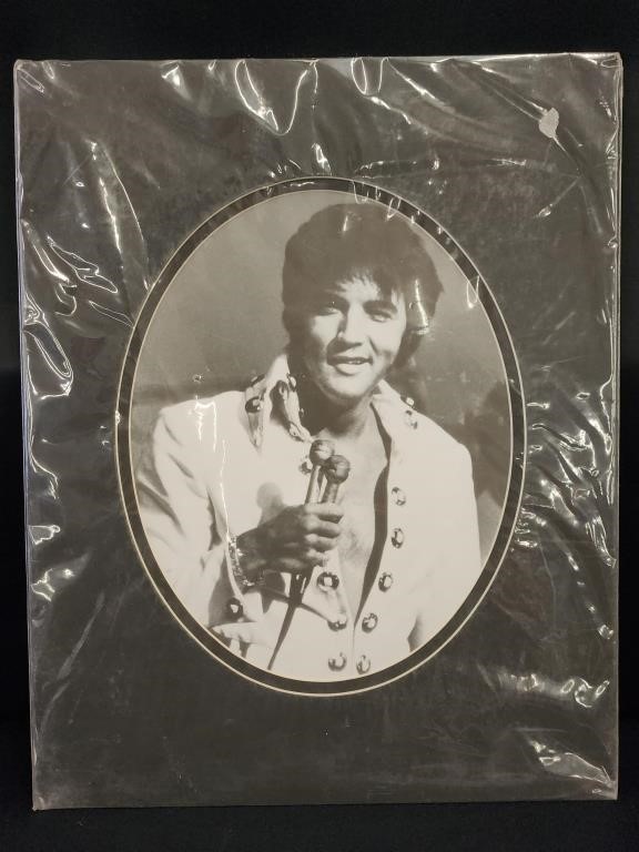 PRINT OF ELVIS PRESLEY