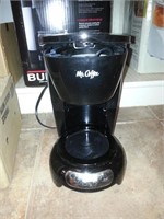 MR COFFEE 5 CUP COFFEE MAKER, NO POT
