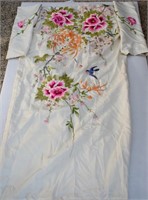 Vtg Silk Kimono with Extrodinary Embroidery Work