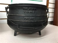 Falkirk cast iron cauldron