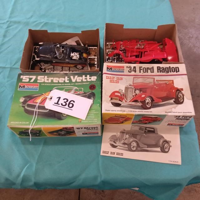 2 model cars