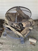 Fire Pit with Screen