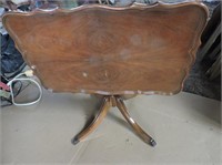 Vintage Duncan Pfyfe Style Table
