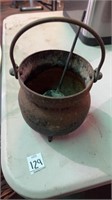 Old Cast Iron Gypsy Pot Kettle Bean Cauldron 3