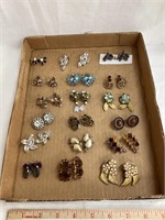 (18) Sets of Clip Earrings