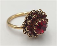 Sarah Coventry Ring w/Red Stones Size 6