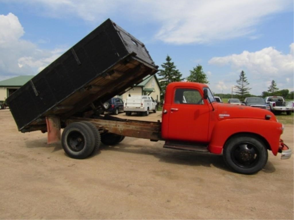 1949 Chevy 6400 261 6 cyl. 4/2 Speed, 13ft. Box,