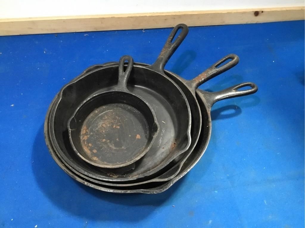 Cast iron fry pans