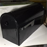 22x8x11" mailbox, small dent
