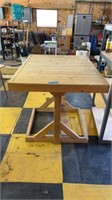 Handmade table : top comes off for easier storage